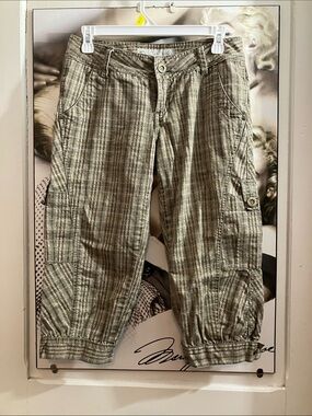 Olive Green Plaid Cargo Capris size 4
